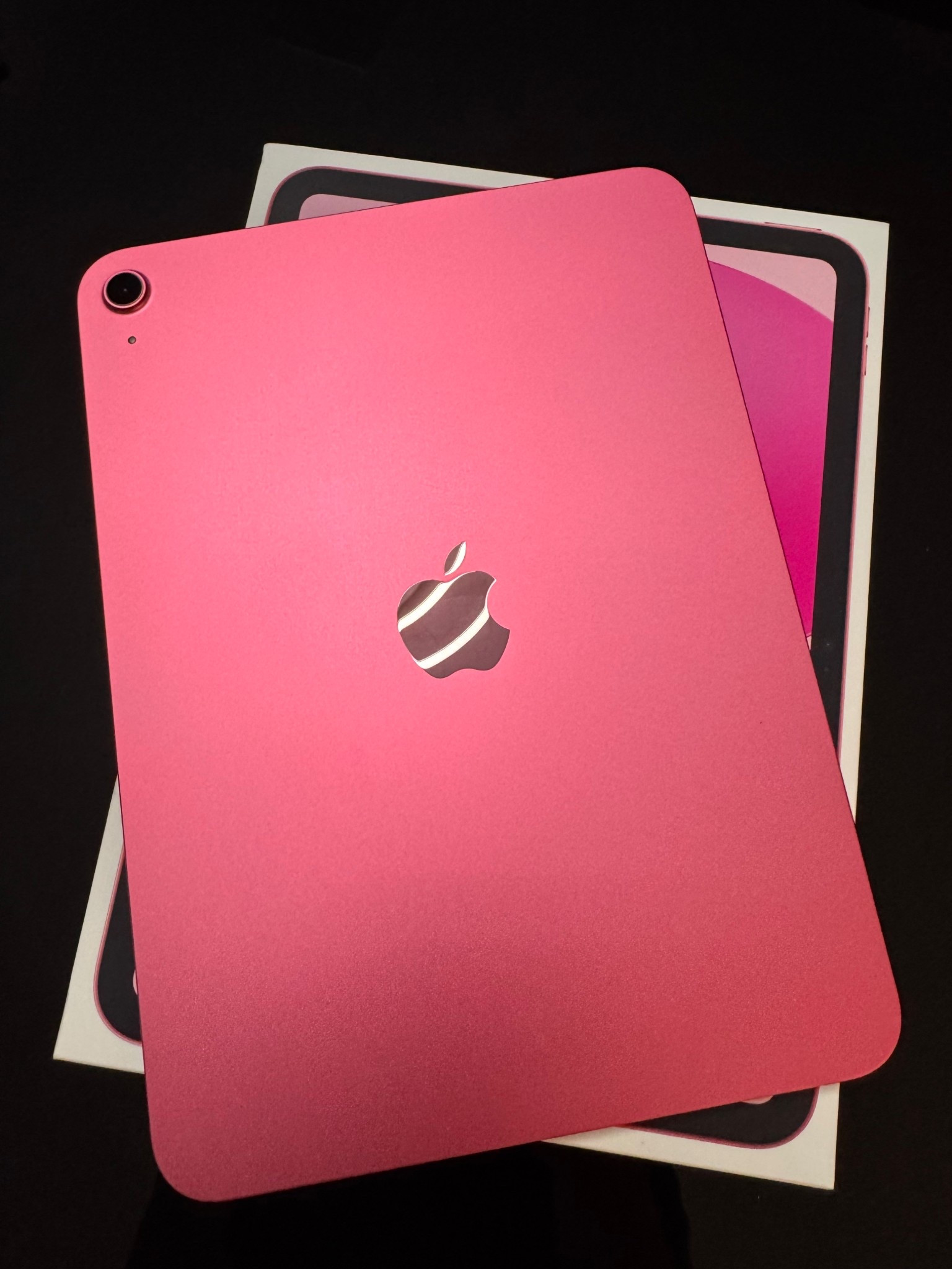 Favorite purchase this year 🤩 she’s pink perfection 💞

#apple #ipad #office #work

#LTKWorkwear #LTKmomlife #LTKmorningroutine
