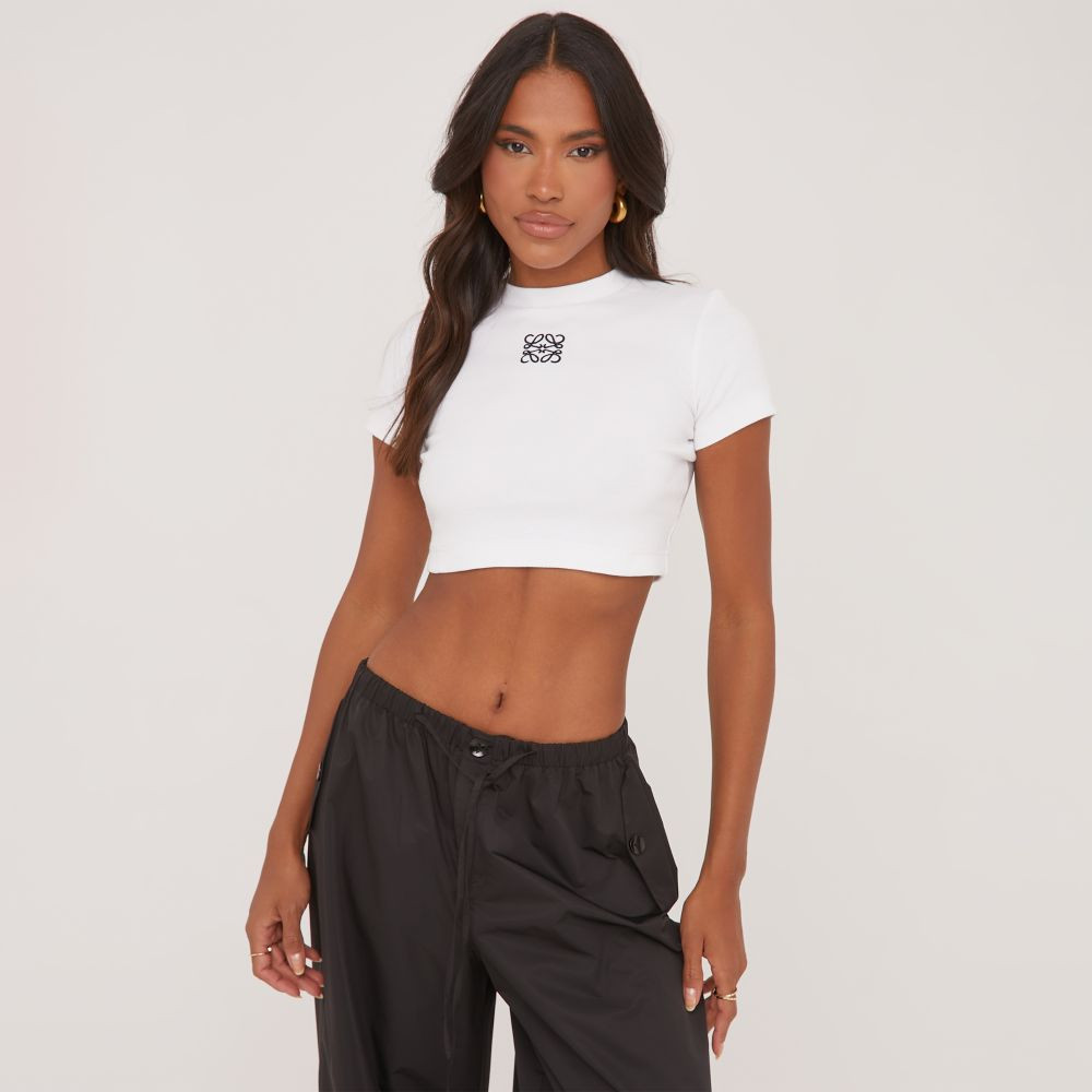 Short Sleeve Swirl Graphic Detail Cropped T-Shirt In White Rib | EGO (UK)