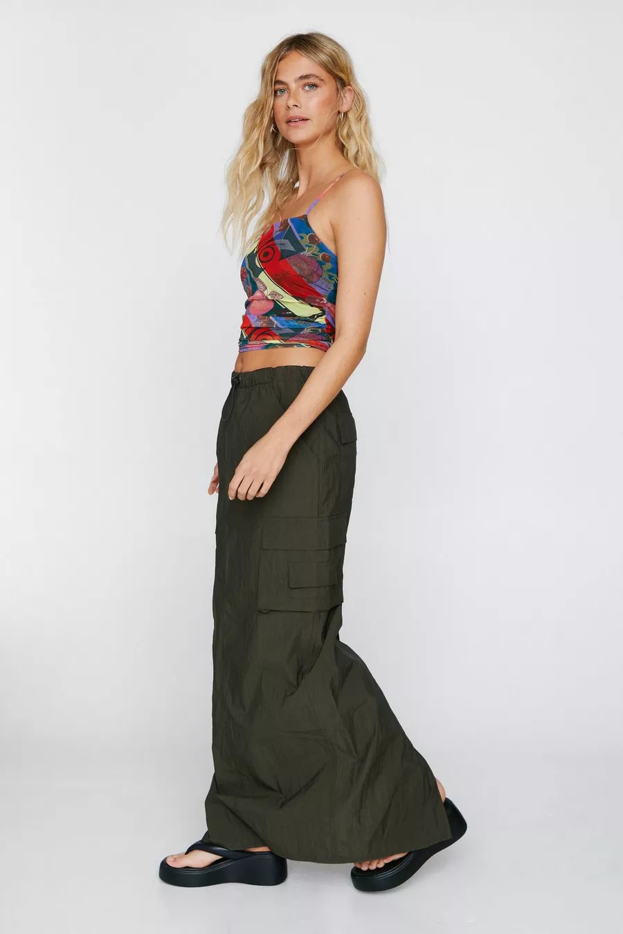 Jupe longue cargo à poches en nylon | Nasty Gal FR