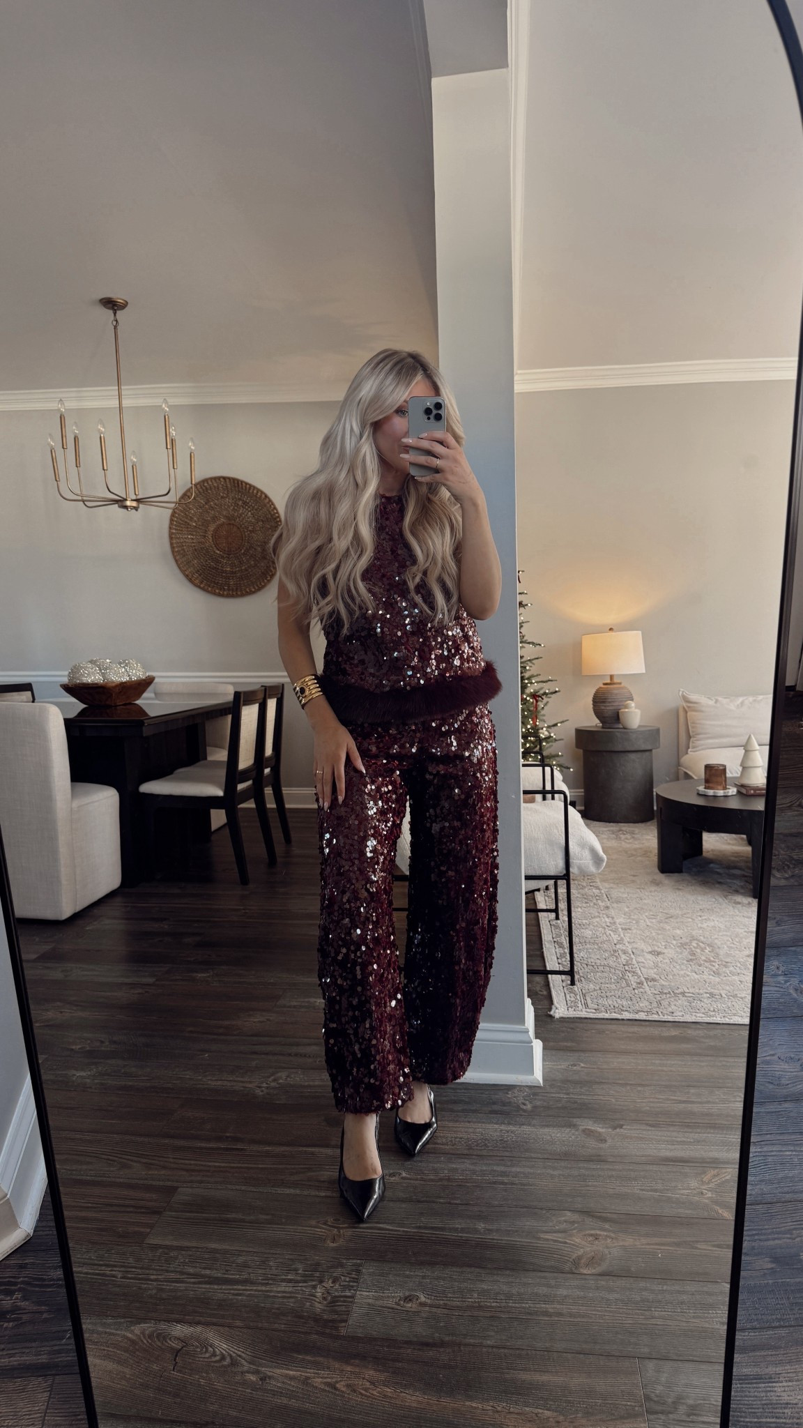 NYE outfit idea! This sequin set is sooo cute and actually so comfy. Definitely runs oversized I’m in a small in the pants and they fit pretty big

#LTKHoliday #LTKFindsUnder100 #LTKSeasonal