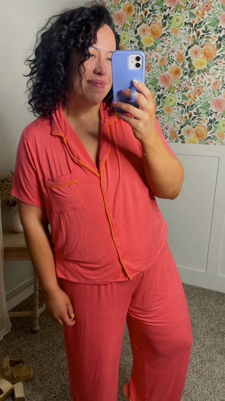 Super comfy pajamas for the midsize girl wearing size XL in top + bottom❤️

#LTKFindsUnder50 #LTKHome #LTKMidsize