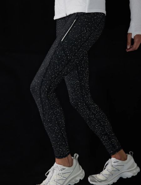 The Ranier Tight is the tight you need for cold weather workouts. Soft brushed interior
Medium to high intensity workouts 
Reflective details
Zip pockets and phone stack pocket. 
kimbentley, top gift for fitness 

#LTKGiftGuide #LTKfitness #LTKsalealert
