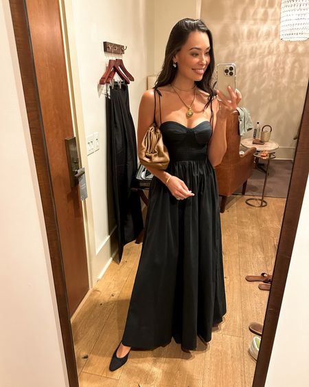 Kat Jamieson wears a black dress to dinner in Charleston. 

Wearing a size small. If you’re short don’t be afraid to have the dress hemmed at your local dry cleaner! 

#LTKshoecrush #LTKitbag #LTKSeasonal