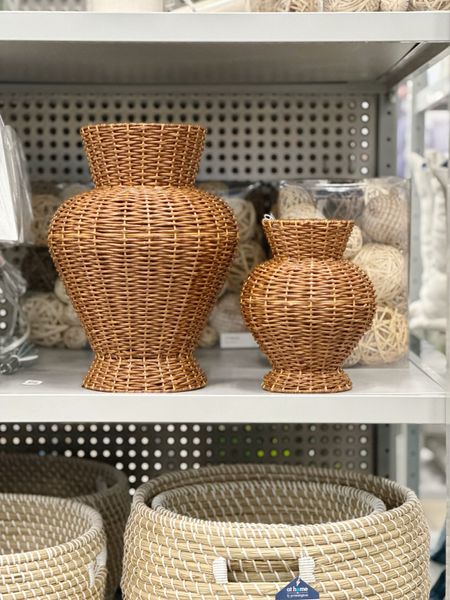 At Home has these gorgeous rattan vases. I added a mixture of look alike vases like these from pottery barn, McGee and Co etc! 

At Home finds, rattan vases, wicker vases, Pottery Barn vases, H&M vases, Crate & Barrel Rattan vase, McGee & Co vases, Amazon woven vasees