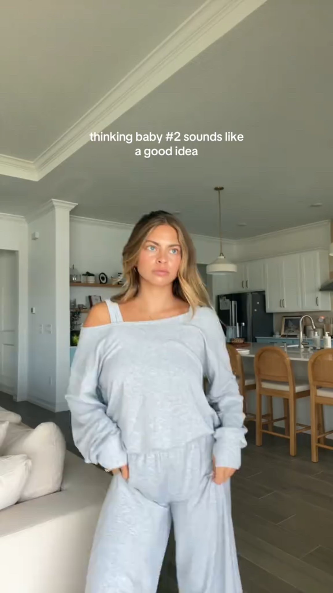 yeah so i think NOT 🫣 obsessed with this grey aerie set 🤍

#LTKSeasonal #LTKStyleTip #LTKBump