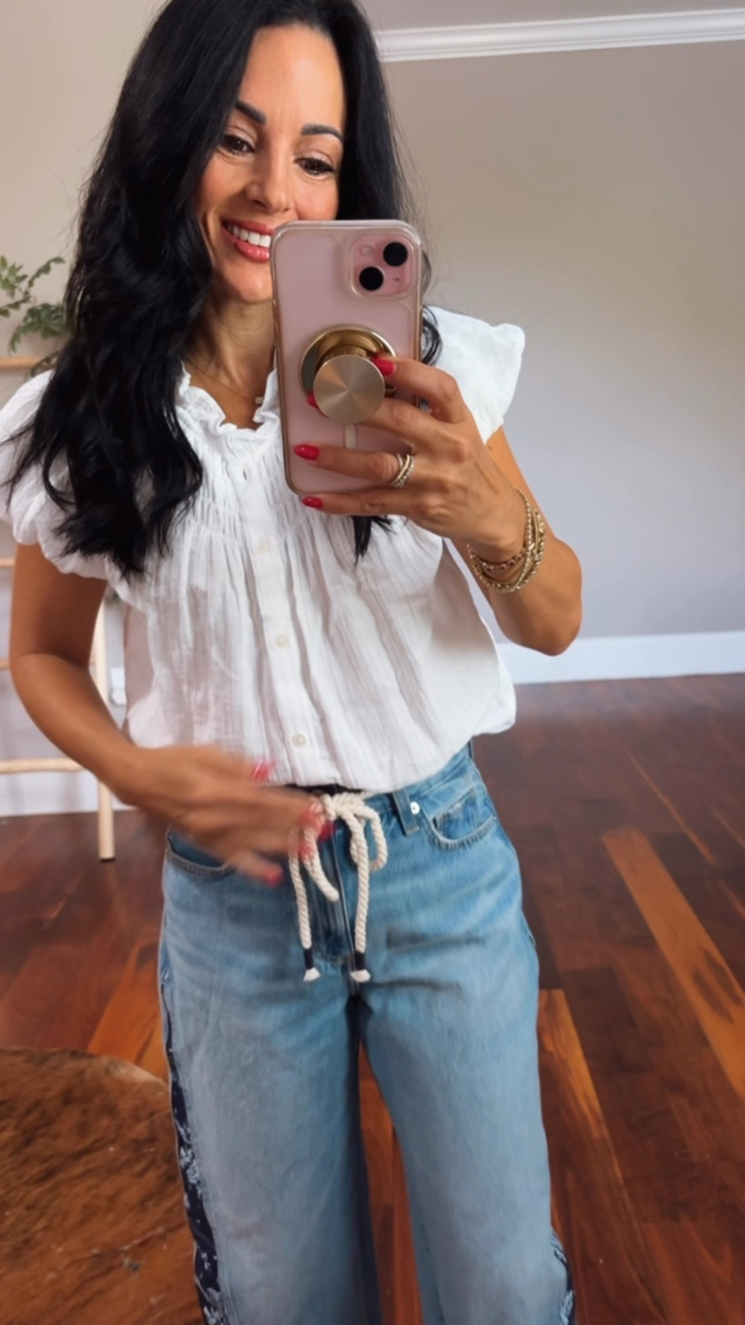 The cutest barrel leg jeans
Rope belt detail
Paired with a white top


#LTKootd #LTKOver40 #LTKSeasonal