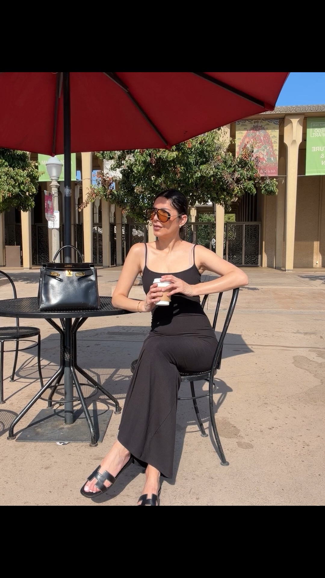 Days that feel expensive, even when they’re simple ☕️🖤
Dress @onequince 
Bag & sandals @hermes 
Sunglasses @freepeople 

and yes… the second photo is your sign to zoom in 👀

Reply OUTFIT for links

just a quiet luxury kind of morning:
coffee dates, black basics, oversized sunnies, and the bag that pulls everything together.

sometimes the most aesthetic moments are the effortless ones.

🤍

#quietluxury #hermesstyle