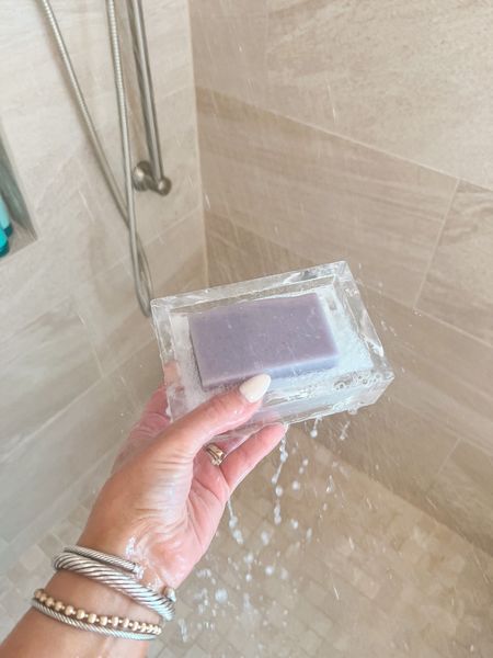 Absolutely love my jukebox soaps! They are so moisturizing and smell amazing 😍 infused with essential oils and clean product! Use Code is MERRITT10 for 10% off.  #juekboxpartner 


#LTKbeauty