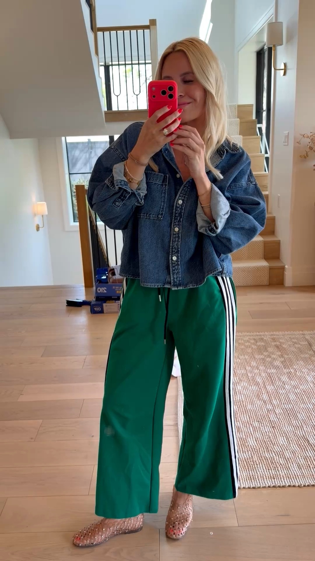 These track pants came in this weekend and I love! I did a medium! 