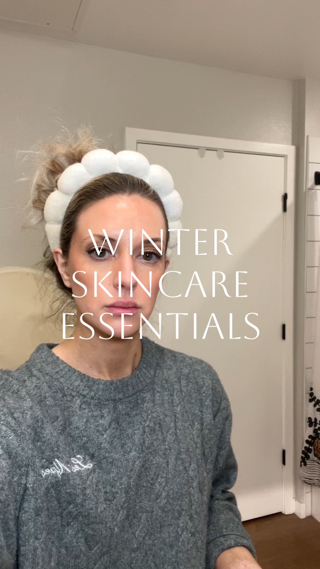 Winter Skincare Routine ❄️

Step 1
Cleansing balm because you want to keep your skin barrier in tact 

Step 2 
Hyaluronic acid because you need to add hydration back into your skin

Step 3
Age defying serum because cold weather causes dry skin and dry skin accelerates aging 

Step 4 
Rich moisturizer to LOCK IT IN

Bonus step
Use a nourishing oil before step 4 for extra moisture 

Also linked affordable options I love 

#winterskin  #affordableskincare

#LTKFindsUnder100 #LTKBeauty #LTKselfcare