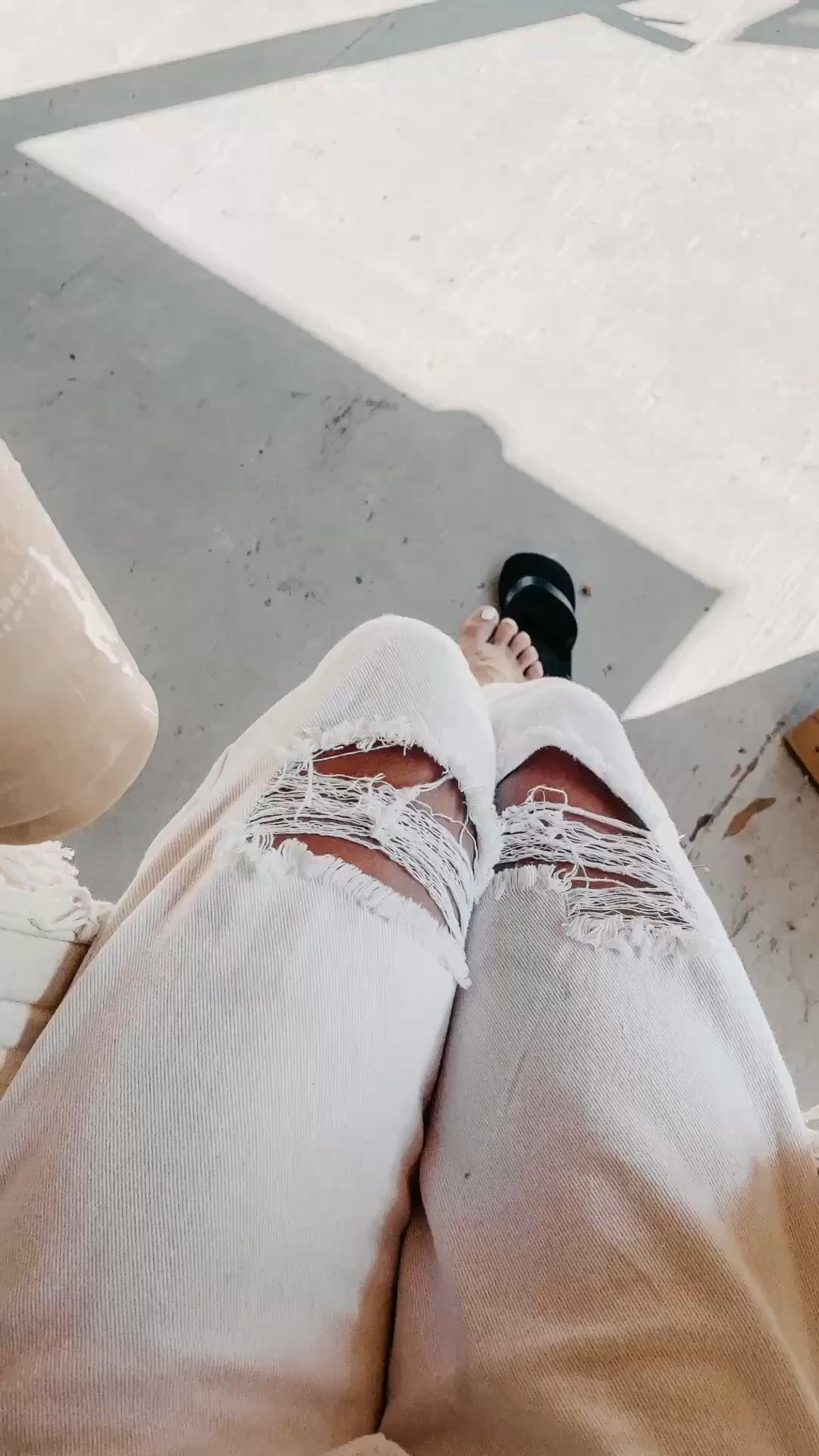s u m m e r  sips 

white jeans 
tank top 
sandals 
hammock

#LTKSeasonal #LTKootd #LTKTravel