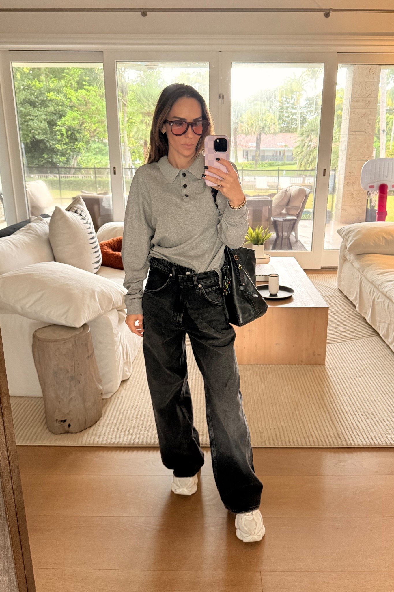 I have these jeans in blue and I’m so obsessed with them that I got them in the new black wash, too. So good  

#LTKootd #LTKmomlife #LTKdayinmylife