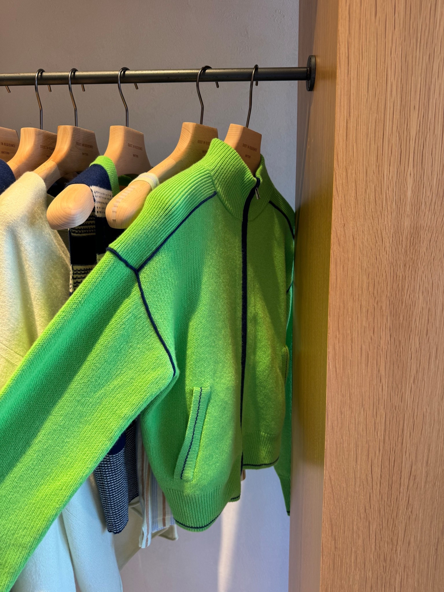spotted while shopping & need!!!! 🤤

spring style, spring sweaters, neon 