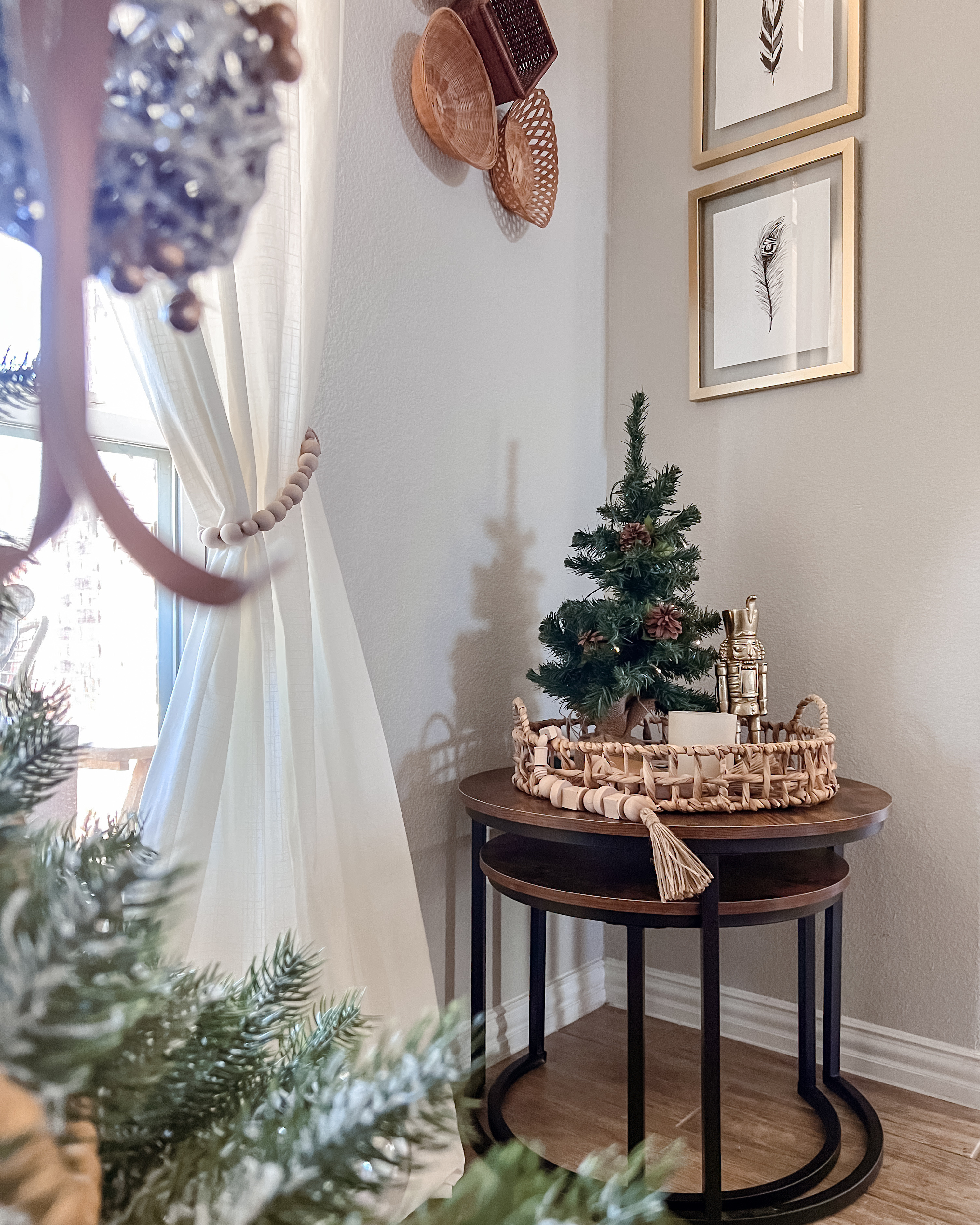 Christmas decor 
Navidad 

#LTKHoliday #LTKSeasonal #LTKCyberWeek