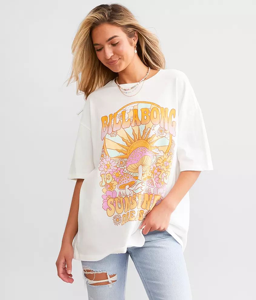 Dreamin' All Day Oversized T-Shirt | Buckle