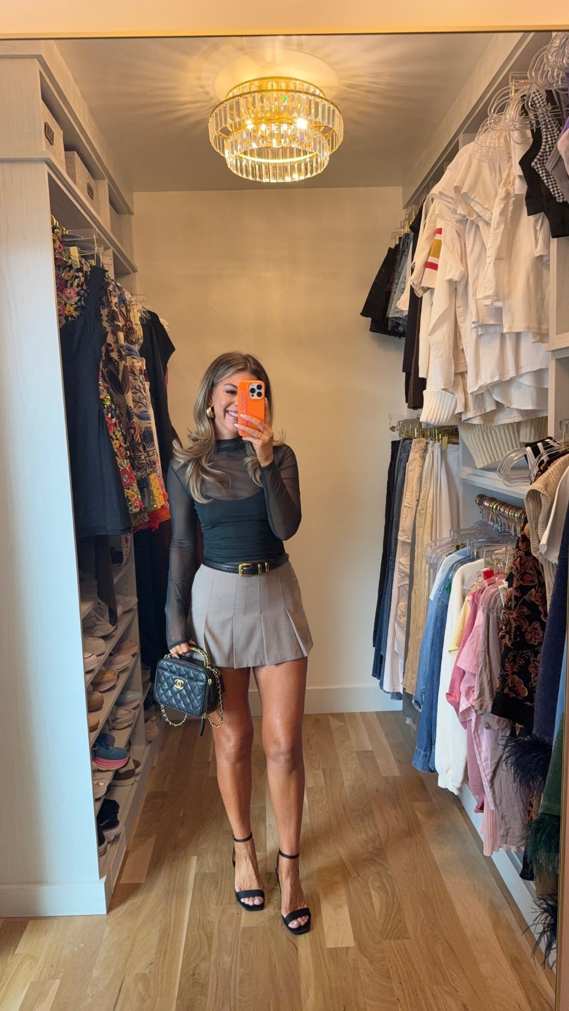 Abercrombie fall transitional look pleated skort with mesh long sleeve top

Wearing xs skirt small top

Abercrombie code: AFLTK
Vici code: emerson30

Workwear
Fall transitional
Fall party
Date night
Mesh top
Plates skort

#LTKFindsUnder100 #LTKFallSale #LTKSeasonal