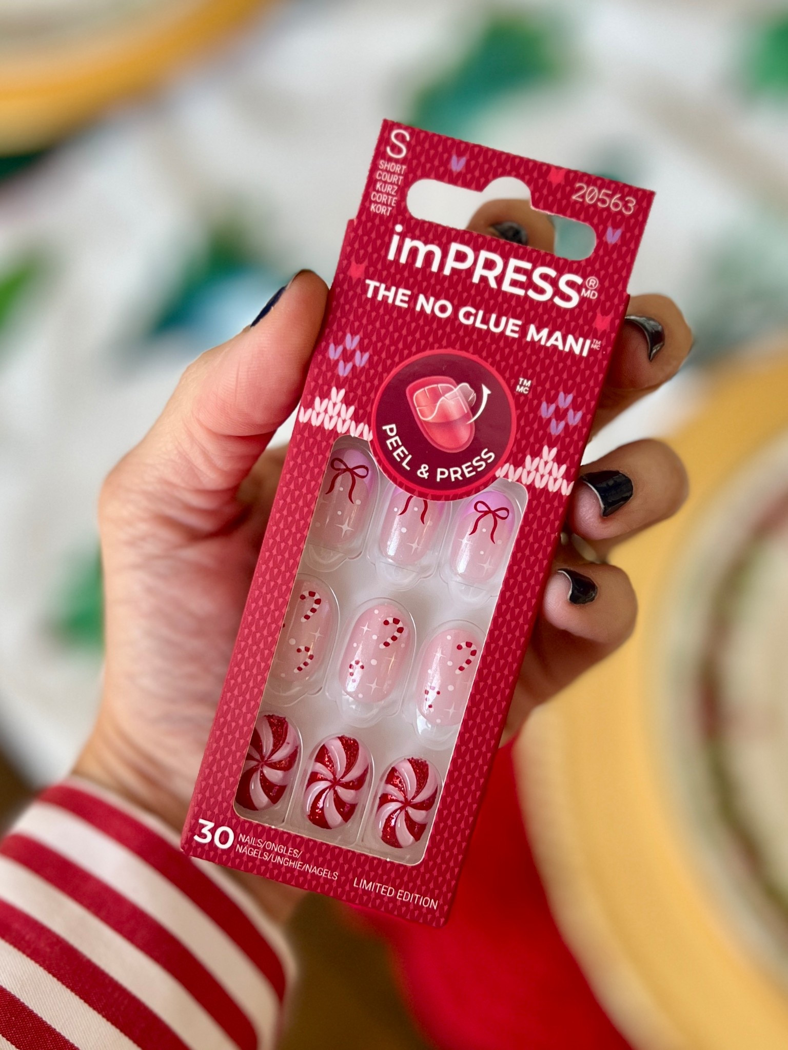 🤶🏼 Y’all know I already bought these Christmas press on nails bc I didn’t want them to sell out!! Linking some other cute designs. This one is : Be Merry // #pressonnails

#LTKBeauty #LTKFindsUnder50 #LTKSeasonal