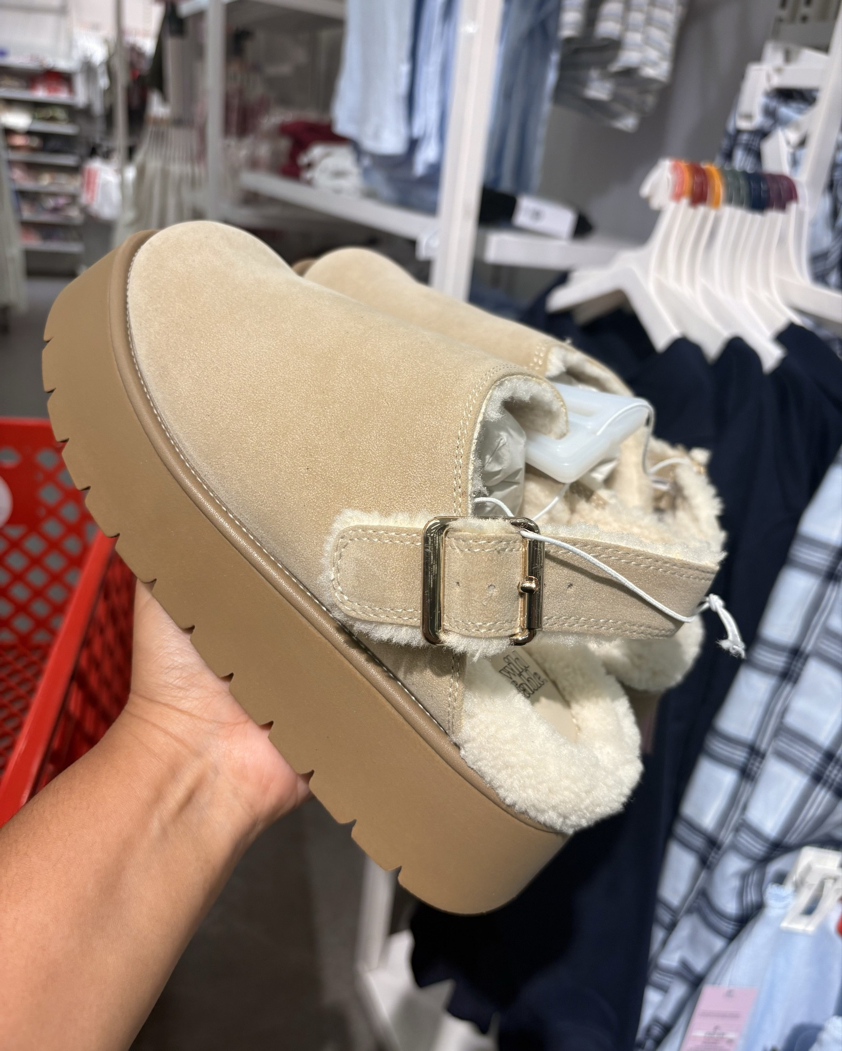 $35 #womensshoes #target #clogs

#LTKStyleTip #LTKShoeCrush #LTKFindsUnder50
