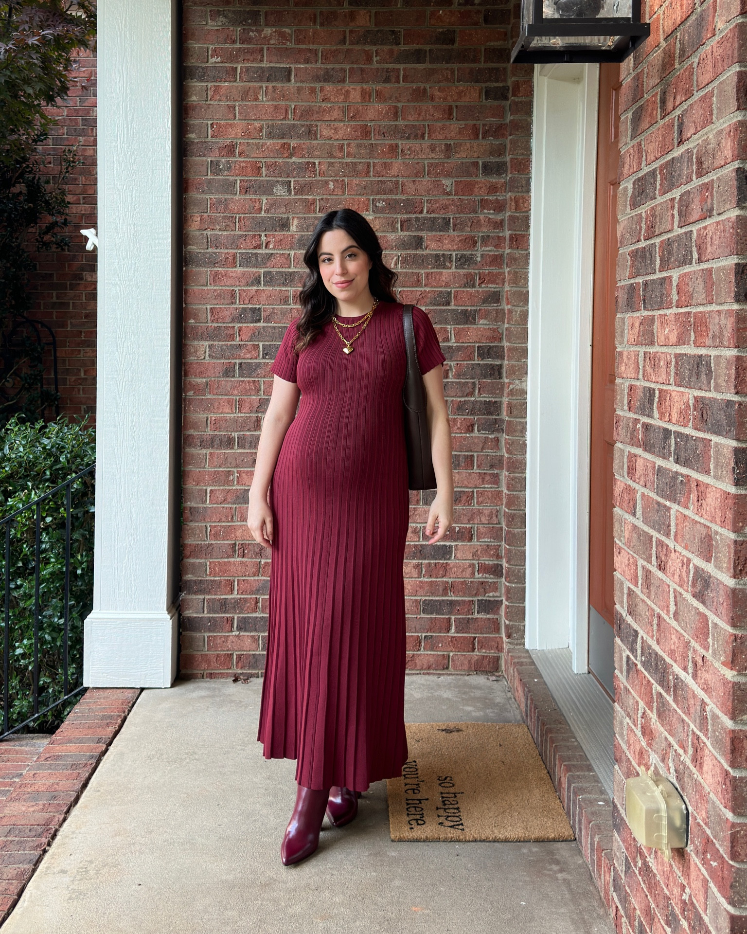 A chic, bump friendly knit dress for Fall! Paired it with burgundy boots and my favorite Coach Brooklyn bag



#LTKBump #LTKStyleTip #LTKItBag