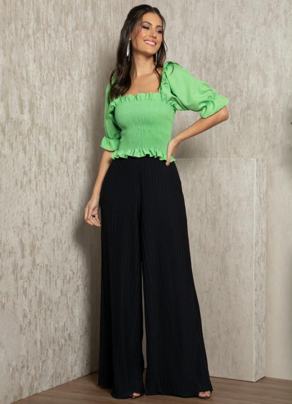 Quintess - Pantalona Preta Plissada | Posthaus (BR)