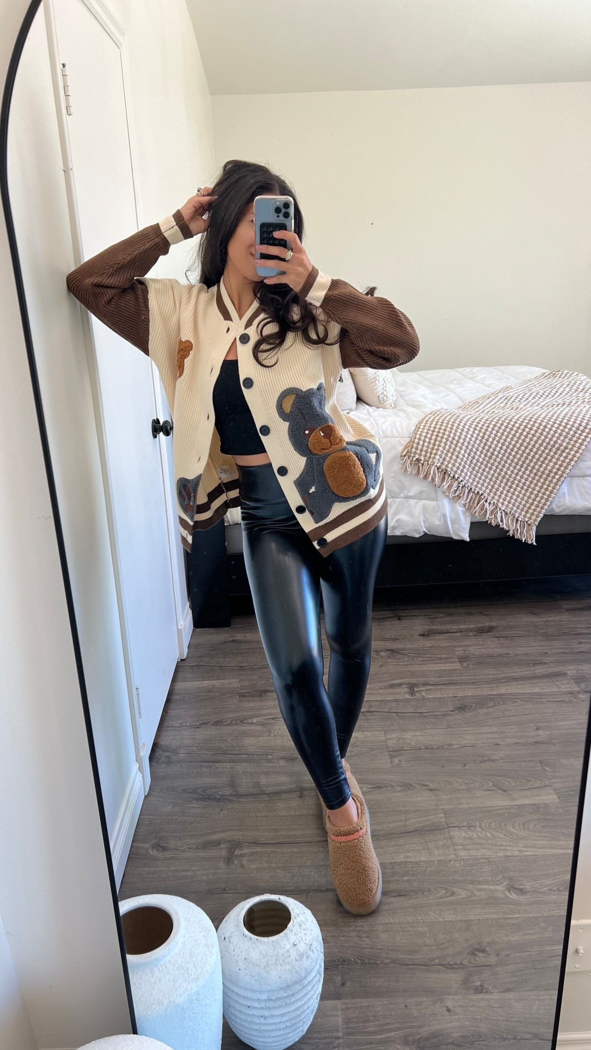 Omg this cardigan is a must have! So cozy and cute 

#LTKFindsUnder50 #LTKSeasonal #LTKStyleTip