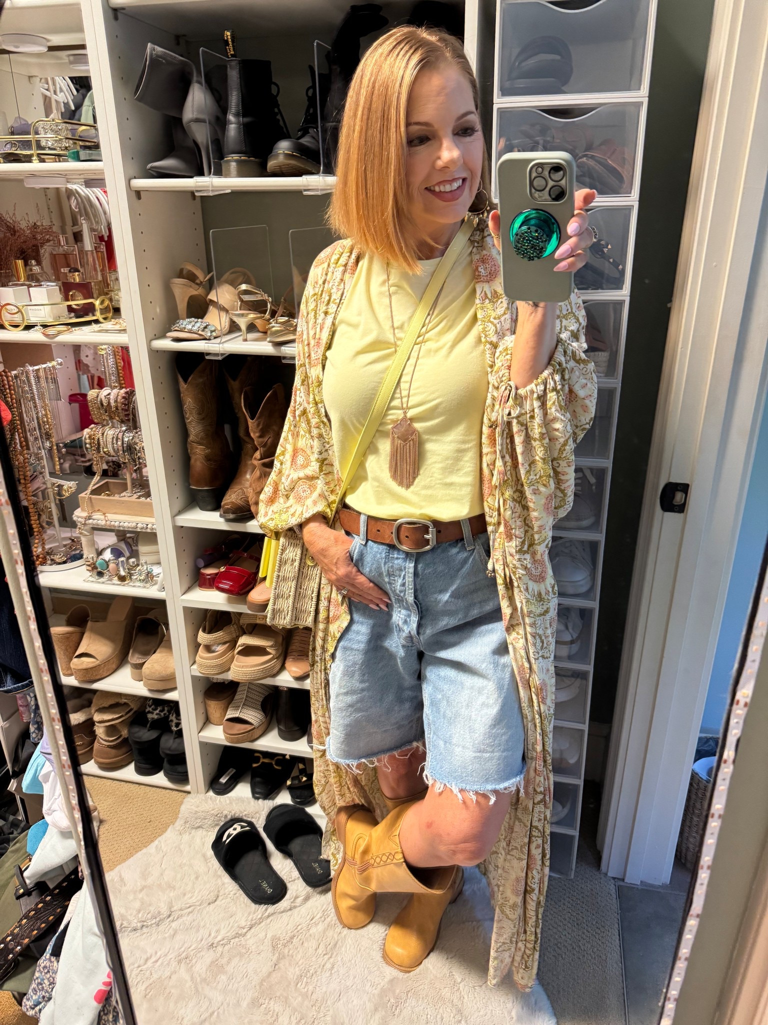 Spring colors and boho vibes are my jam.

Jean shorts
butter yellow
Boots
Duster

#LTKootd #LTKFestival #LTKSeasonal