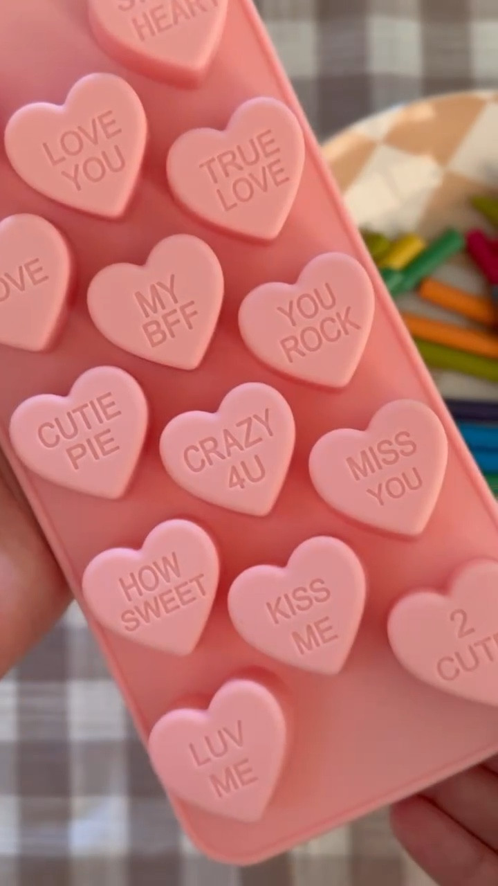 Such a fun, easy way to use up those broken crayons. 🖍️ have you done this before? 

Clementine enjoyed peeling the paper off the crayons - it kept her busy for a good amount of time. And then of course, she had fun coloring once they were done. 

#crayons #valentines #valentinesday #preschoolactivities #preschoolactivity #diy #repurposed