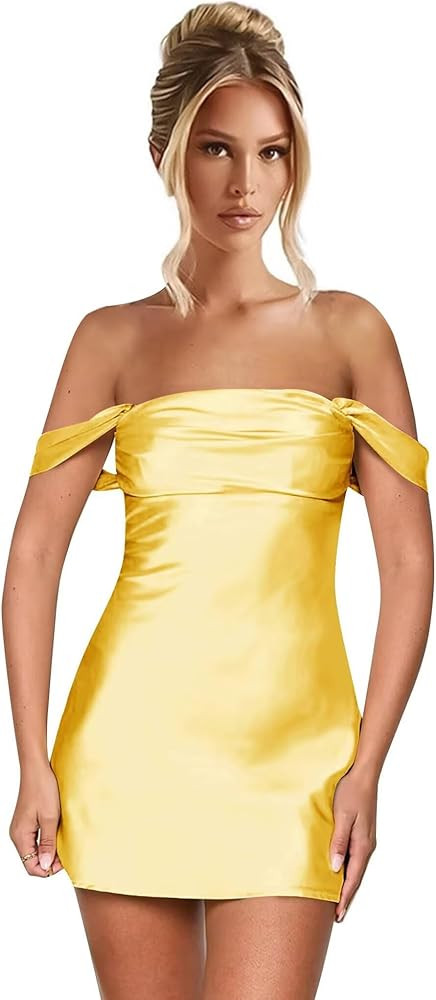 Amazon.com: enetly Satin Off Shoulder Red Short Homecoming Dresses for Teens Tight Open Back Grad... | Amazon (US)