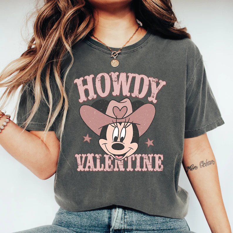 Retro Cowboy Western Valentine Howdy Funny Cute Vintage Sweatshirt, Sweater, Hoodie, T-shirts - E... | Etsy (US)