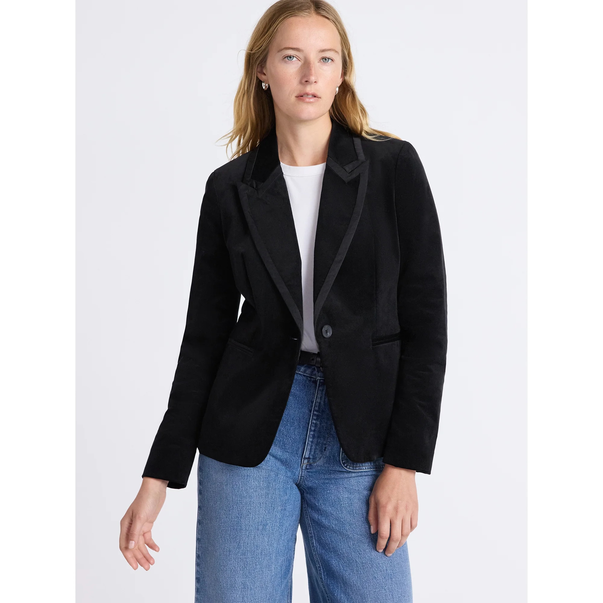 Free Assembly Women's Single Breasted Velvet Blazer, Sizes XS-XXL | Walmart (US)