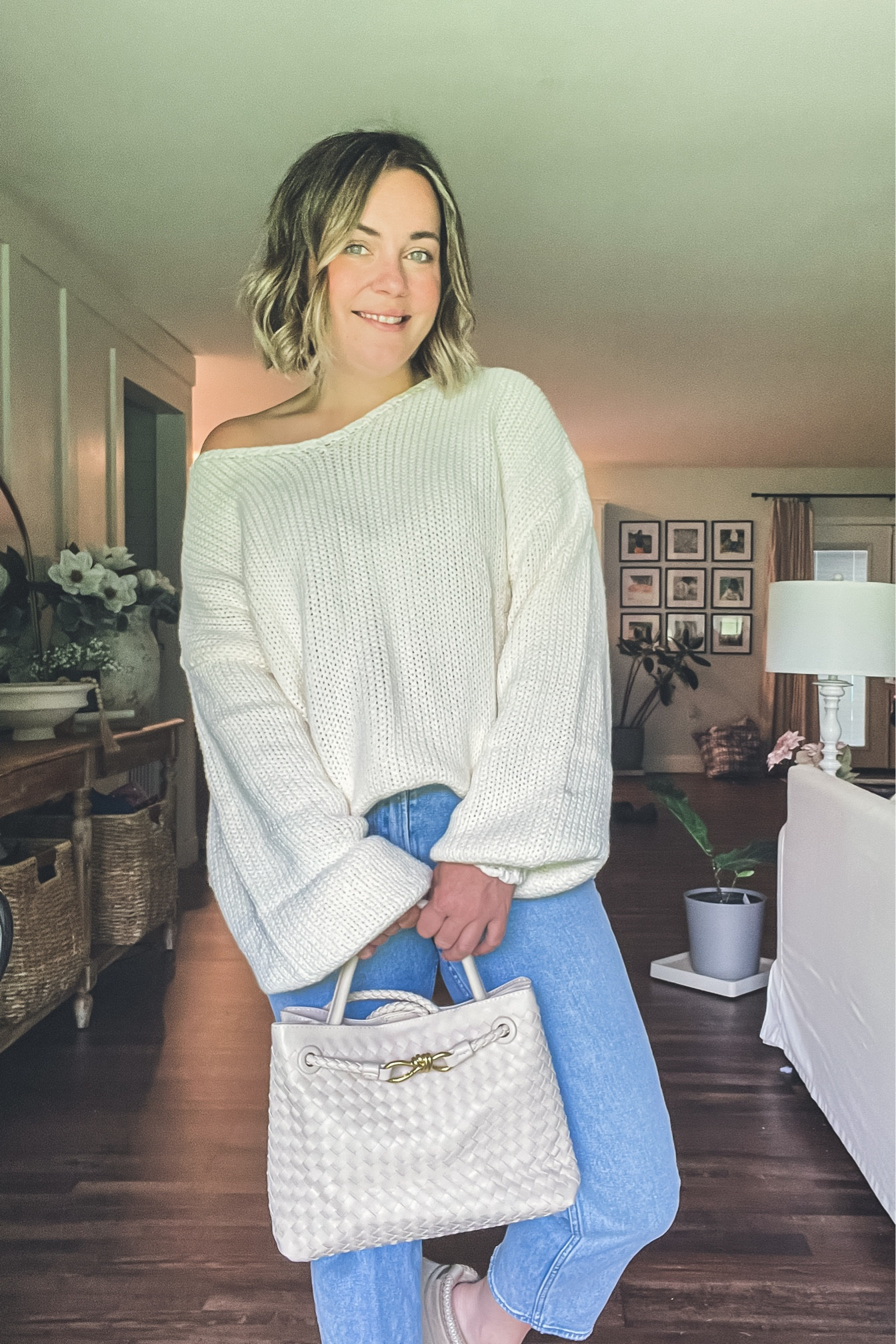 Love this amazon oversized top with this bag. Such cute fall fashion finds. Styling with my favorite pair of Abercrombie curve love jeans. 


Wedding guest dress, swimsuit, white dress, outdoor furniture, travel outfit, country concert outfit, maternity, summer dress, sandals, coffee table, shorts, bedding,

#LTKSeasonal #LTKStyleTip #LTKSaleAlert