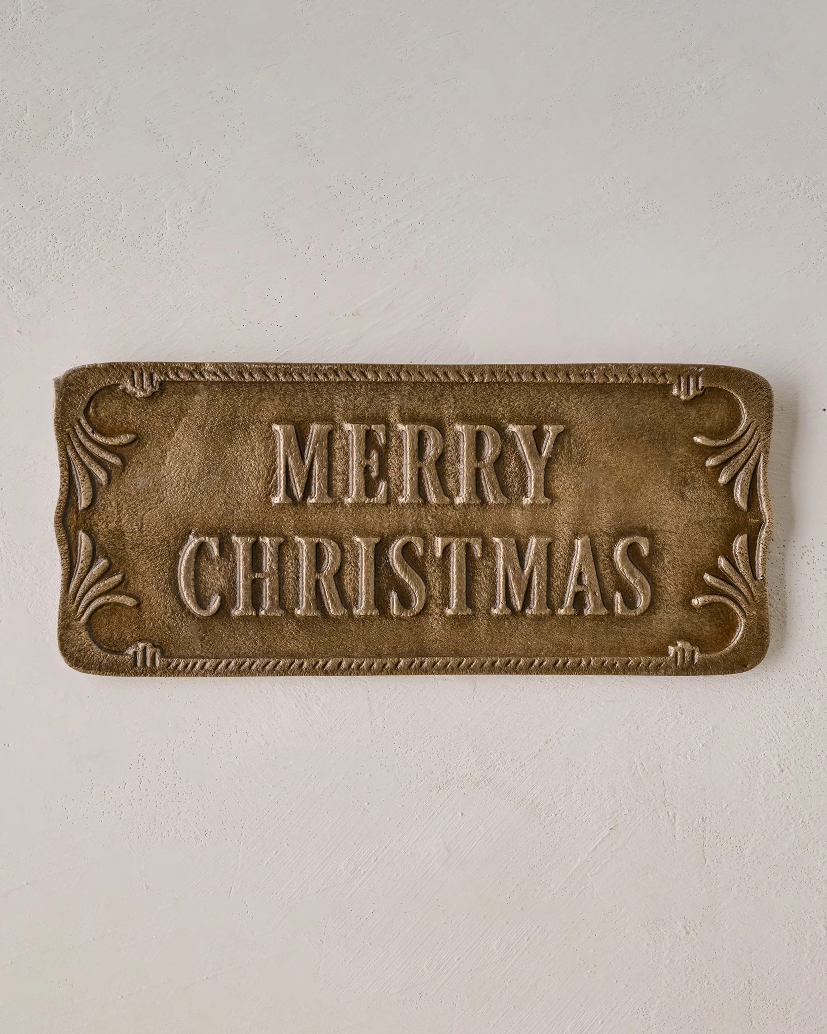 Antique-Inspired Merry Christmas Plaque | Magnolia