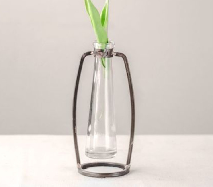 Industrial Stem Vase | Fiddle & Fig