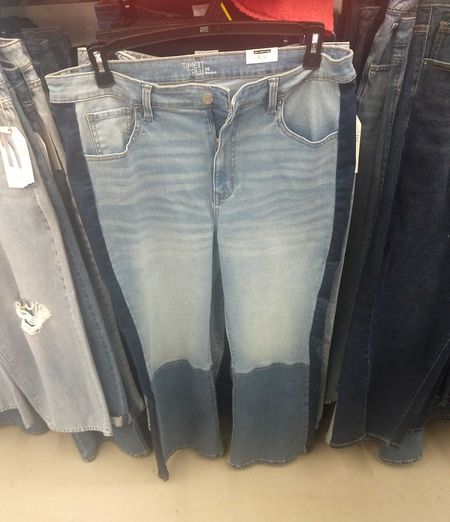 Two tone.jeans for less than $25.

#LTKFestival #LTKover40 #LTKfindsunder50
