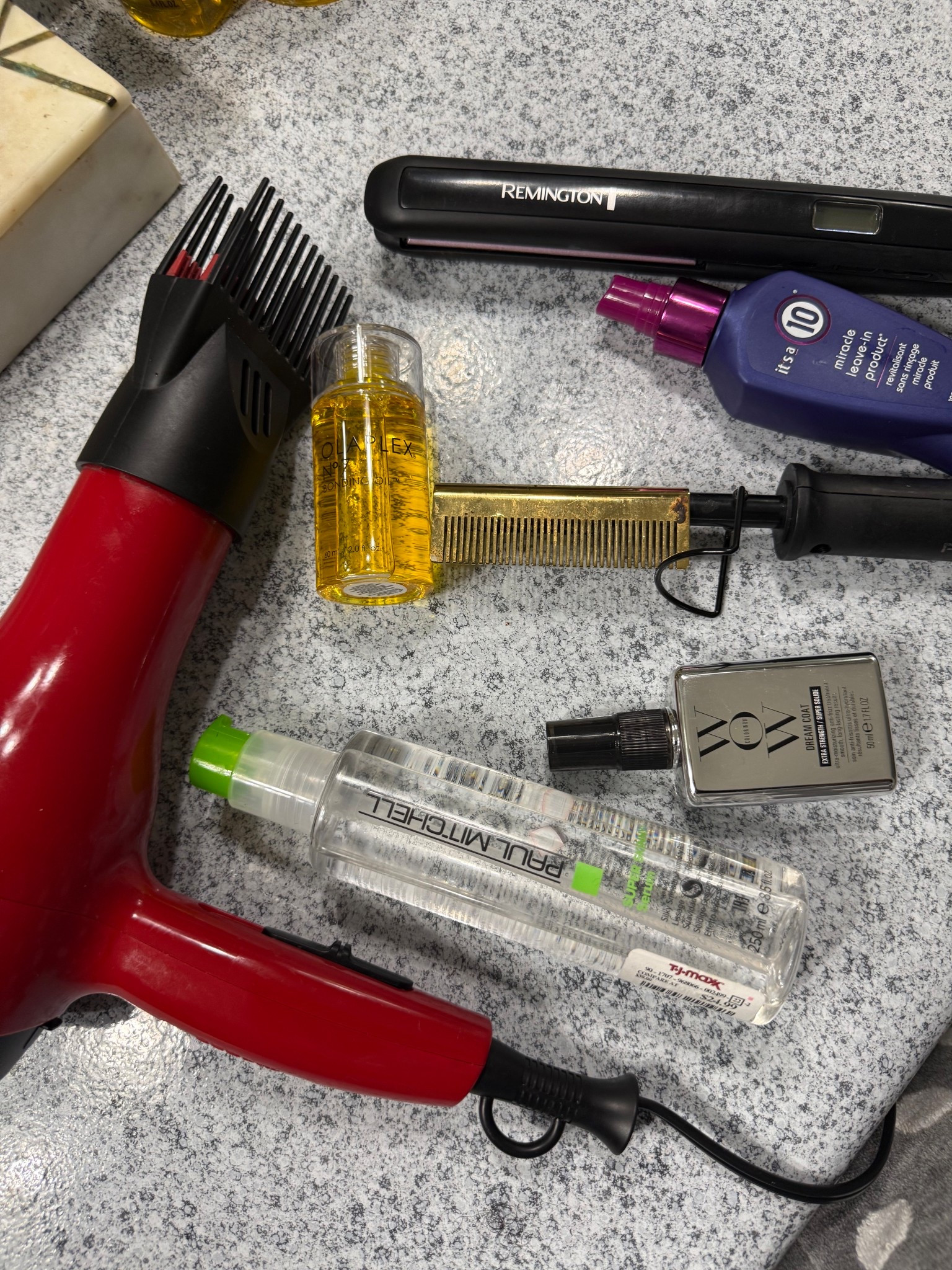 Hair tools , textured hair care items . Beauty products . Straight hair , silk press 

#LTKFindsUnder100 #LTKBeauty #LTKmorningroutine