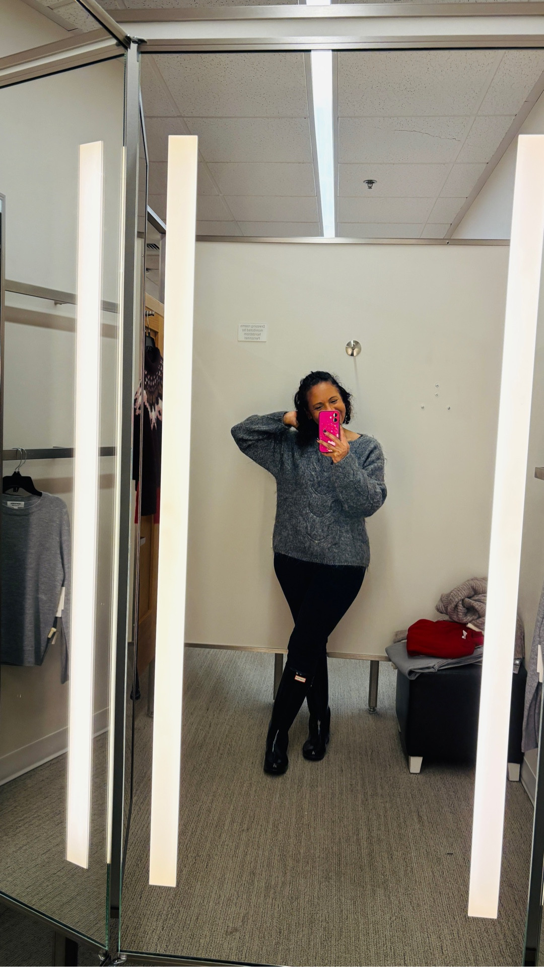 Open Edit Cable Boatneck Sweater (XXS) in Grey Heather 🤍

Such a cozy winter knit! The wide cable detailing on the front and sleeves really stands out in person, and I love the simple, classic boatneck. The fit in the XXS is comfortable and soft — perfect for pairing with denim, winter skirts, or layered under a coat.

A great staple if you love neutral winter sweaters!
Shop the cable sweater + similar styles below ❄️✨

#LTKWinterStyle #CozyOutfits #CableKnitSweater #OpenEdit #TryOnHaul


#LTKGiftGuide #LTKHoliday #LTKSeasonal