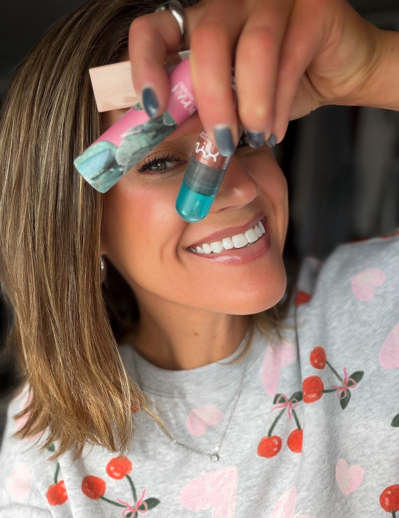 👄 The Amazon lip combo I’ve been loving lately. Perfect for everyday wear. 
Stain/liner~ Hydra Honey
Lipstick~ light pink
Gloss~ Ice 

#LTKBeauty