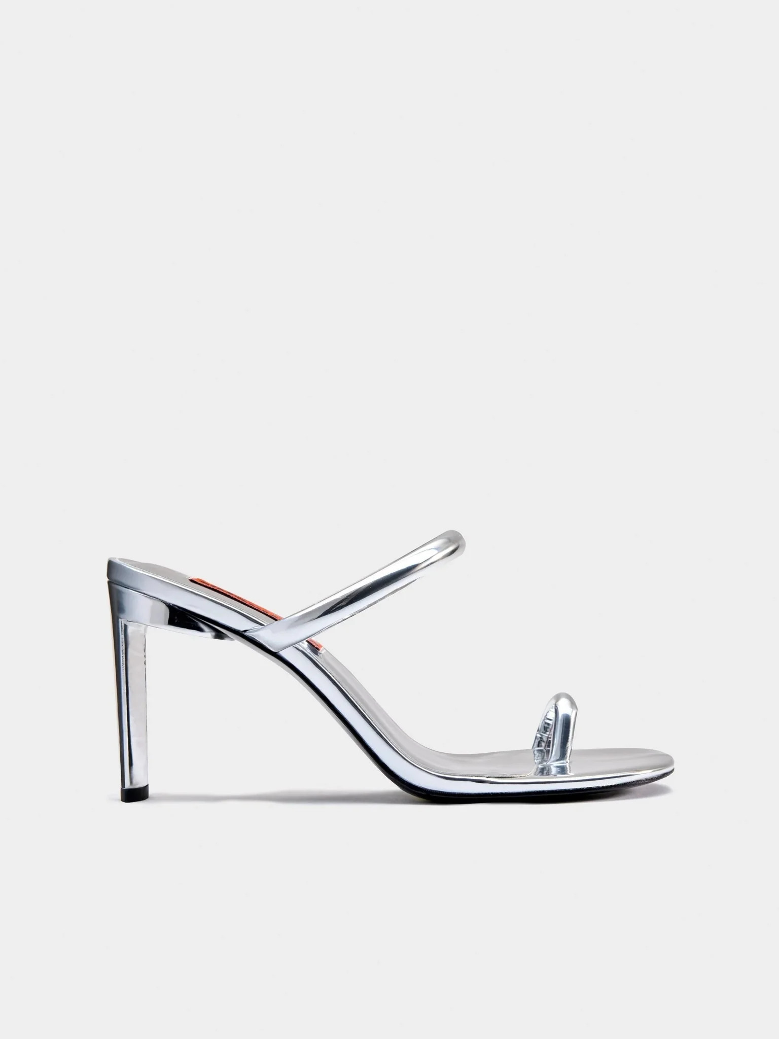 SIMON MILLER
                      
                     Women's Pipe Heel | Saint Bernard