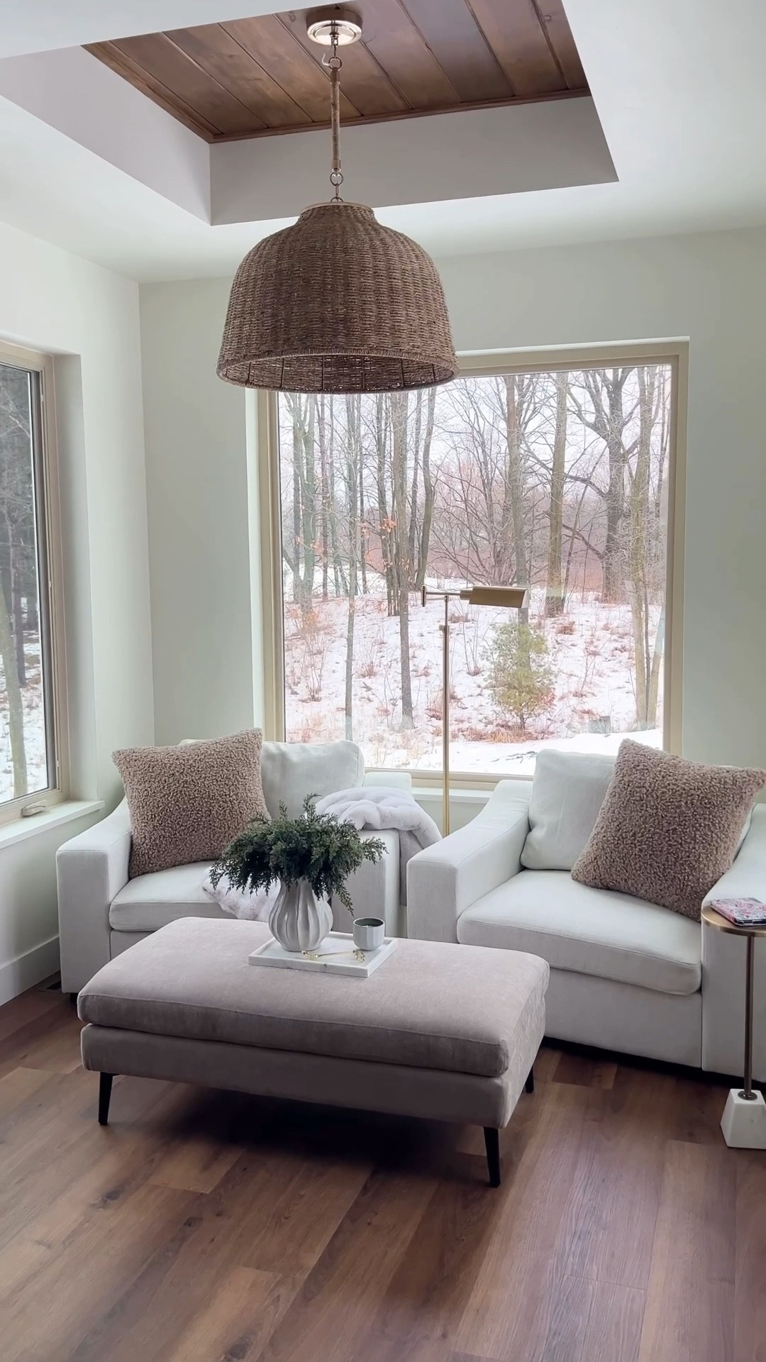 Reading nook links! 

You can use code TRACYB30 on my sweater and wide leg denim! 

Reading chair 
Accent chair 
Ottoman 
Bedroom decor 
Bedroom design


#LTKHome #LTKmomlife #LTKselfcare