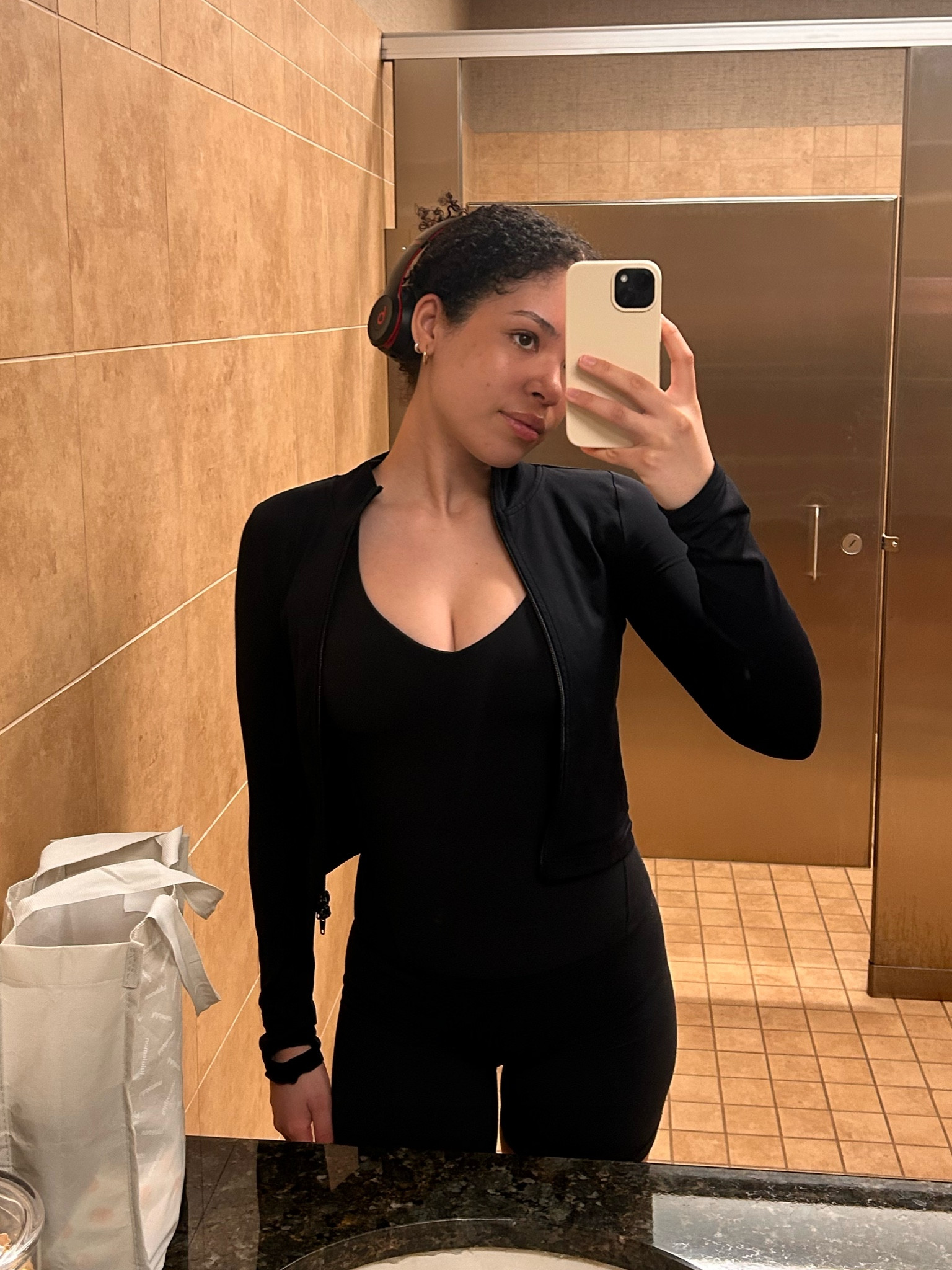 Shop my favourite workout top from Garage 🖤

#LTKcanada #LTKfitness