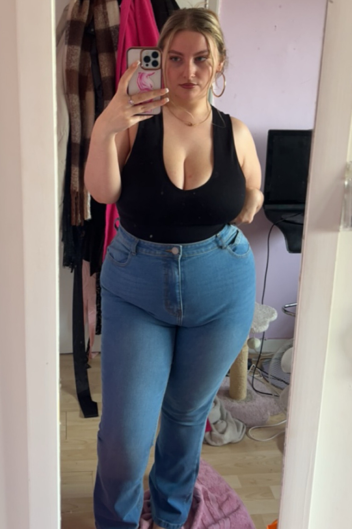 New jeans- curve approved 👏❤️ (unfortunately the sizes arent the best so added another pair that is similar in bigger sizes) 

#LTKeurope #LTKmidsize #LTKplussize