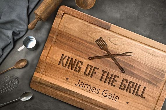 King of the Grill Cutting Board, Cutting Board for Dad Men, Personalized Fathers Day or Dad's Bir... | Etsy (US)
