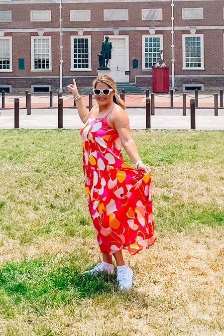 A tourists dream! Fits TTS. Material is cool enough to withstand the heat without being see-through. Adjustable straps are a bonus. I was able to get away with petals and no bra for an even comfier day. Looks great with sneakers or sandals. 

#LTKSeasonal #LTKcurves #LTKFind