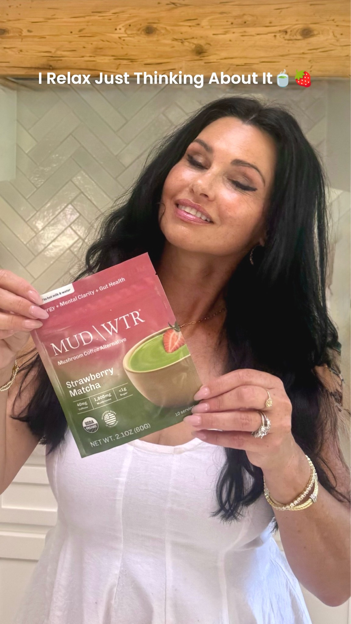 Mud\WTR Strawberry Matcha!🍓

I love to start my day with the delicious and healing benefits of Mud\WTR.


Real strawberry powder, premium Japanese matcha, and 1,800mg of organic mushrooms
- blended to support mental clarity, natural energy, and gut health. 

#matcha #coffeealternative
#healthydrink #marneystidbits
#drinkmix

#LTKHome #LTKfoodie #LTKvlog