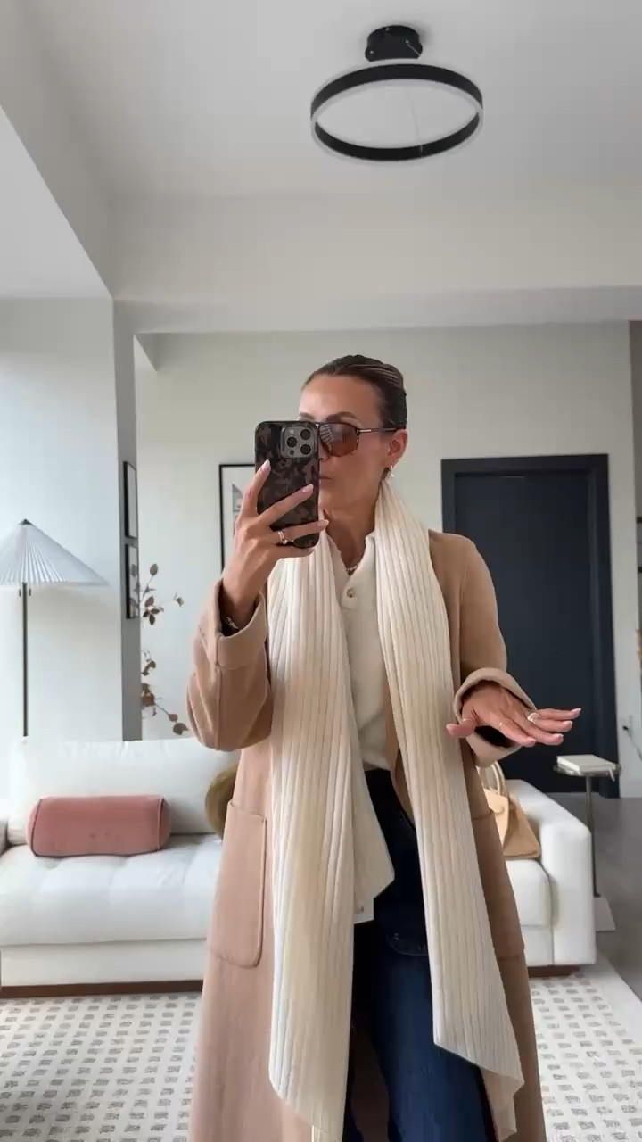 Now let’s talk about the softest scarfs ever! 100% cashmere for $100, a deal you just can’t beat. They are a fall necessity and I love them so much I grabbed them in 2 colors. I also grabbed these beautiful Tom Ford sunnies that go with every look! 

#LTKSaleAlert #LTKStyleTip #LTKSeasonal