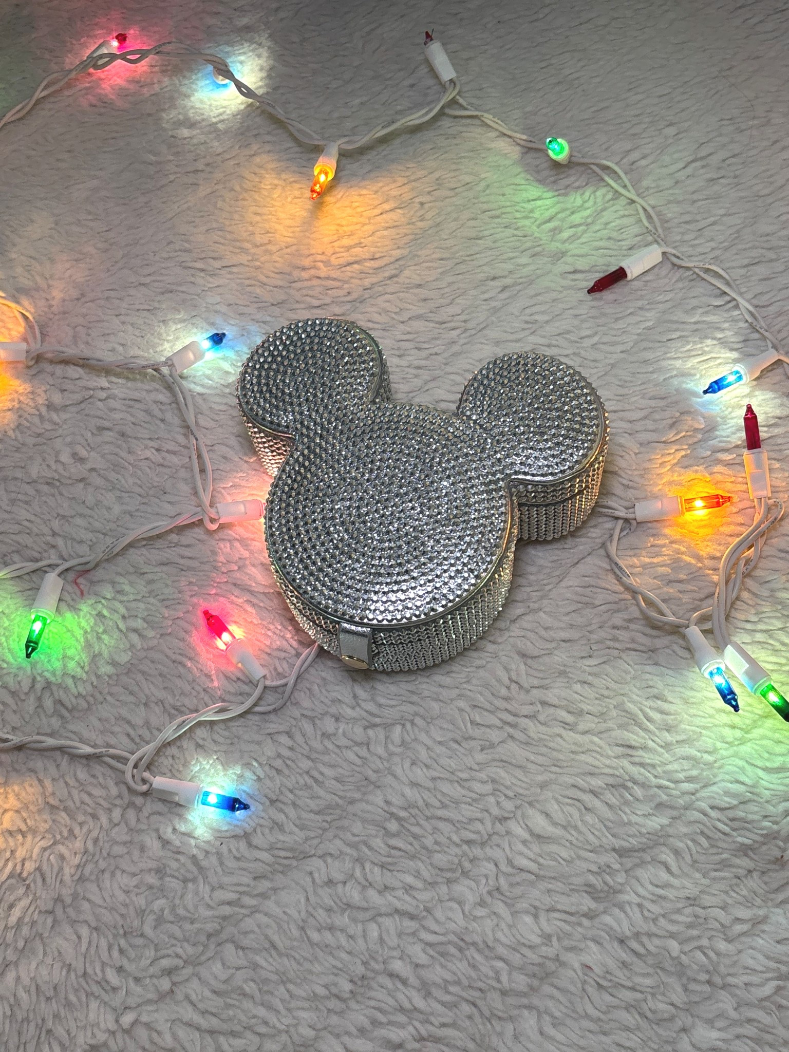 The most beautiful jewelry case of all! ✨ 