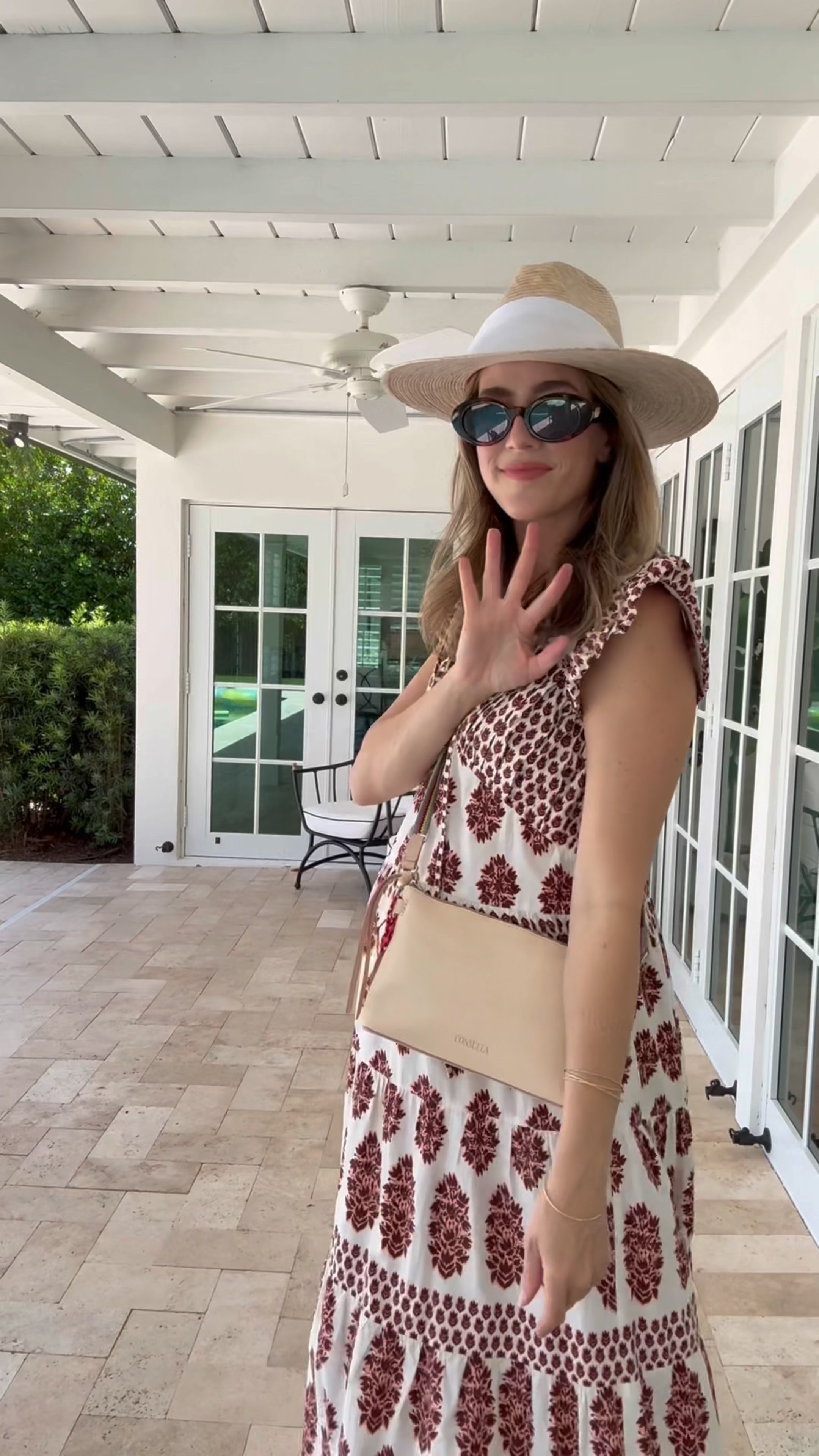 Get ready with me as I fill my @consuelastyle Diego Midtown Crossbody. Even though this bag is on the smaller size, it can fit everything I need to take with me for the day. I love that the leather of this bag will age beautifully into a more warm leather tone the more I use it and all the colorful accents of the bag like the strap and woven tag make it extra special. Shop this bag and other Consuela pieces on my @shop.ltk page. 

#LTKBump #LTKItBag #LTKVideo