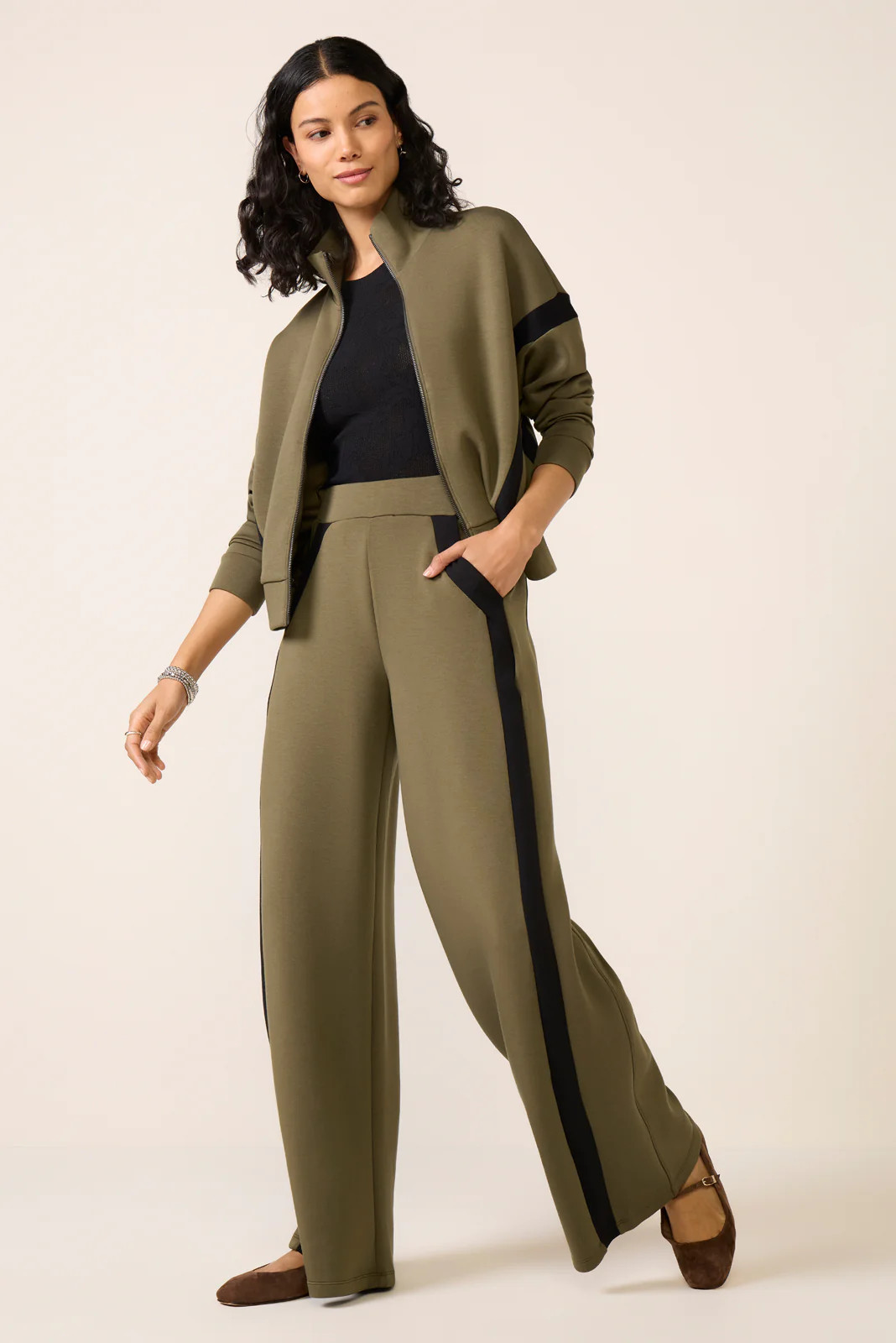 SPANX Women's AirEssentials Striped Track Pants, Size XS, Green | Evereve