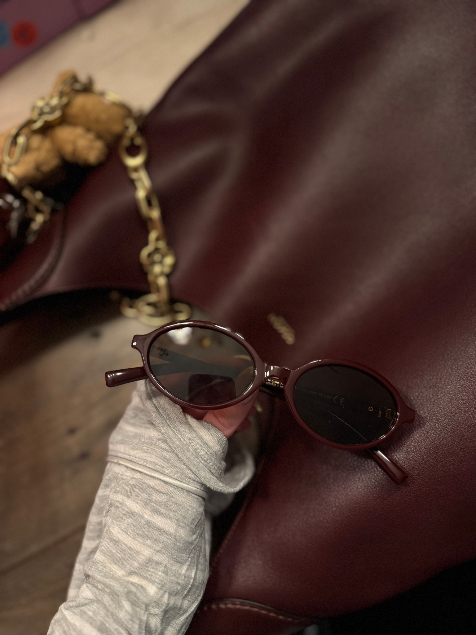 The chokehold this color has on me 😍 found the prettiest sunglasses for $15, gold accents and SO cute on!

H&M, fall sunglasses, burgundy for fall, fall accessories 

#LTKFindsUnder50 #LTKSeasonal