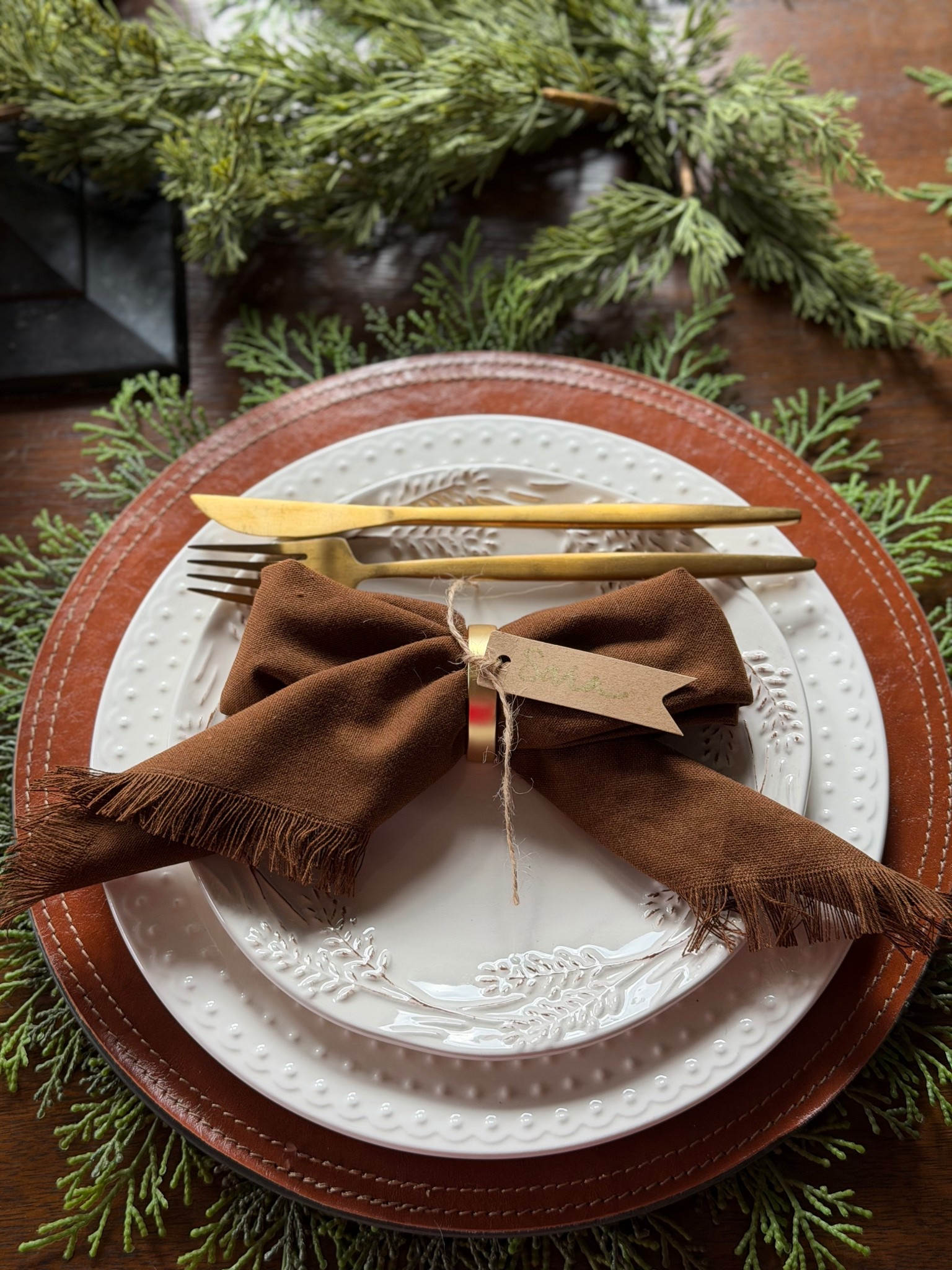On trend table setting inspiration for the holidays. Christmas table ideas 

#LTKSeasonal #LTKHoliday #LTKHome